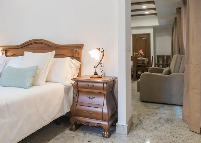 Alcana Suites By Toledo Ap